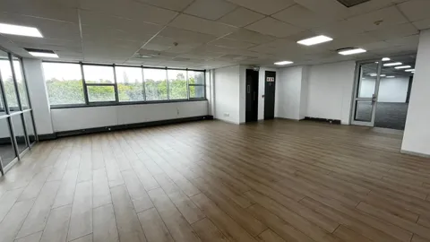 WhatsApp Image 2025-11-24 at 13.36.21 (1).